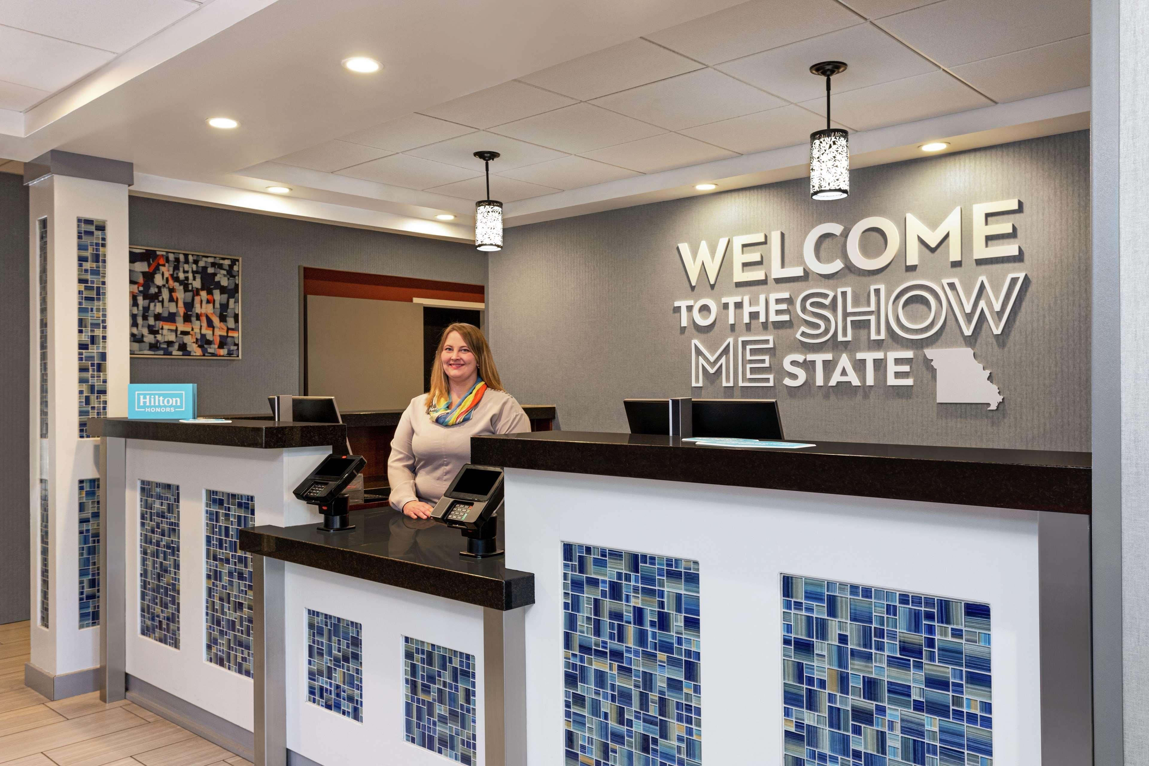 Hampton Inn Kansas City Blue Springs Exterior foto