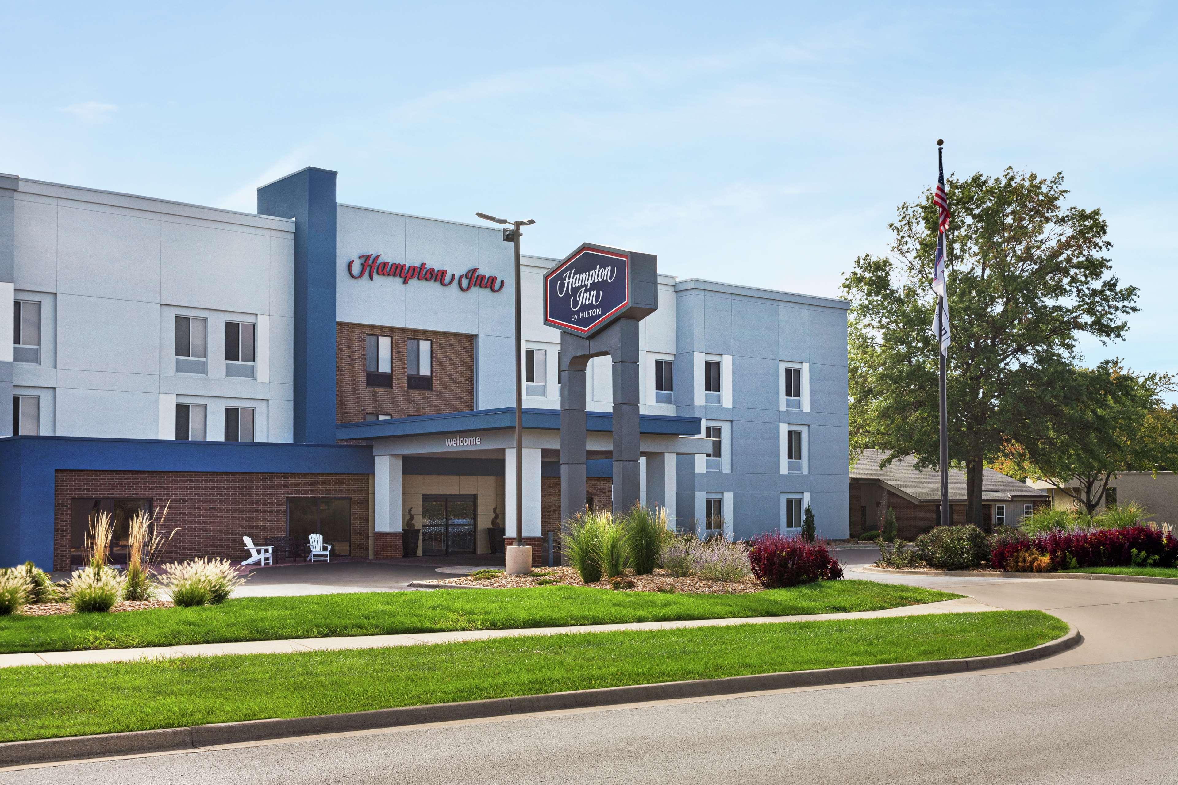 Hampton Inn Kansas City Blue Springs Exterior foto