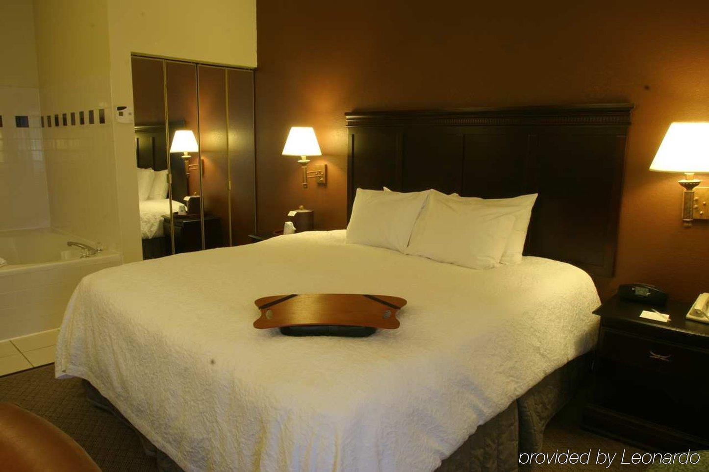 Hampton Inn Kansas City Blue Springs Exterior foto