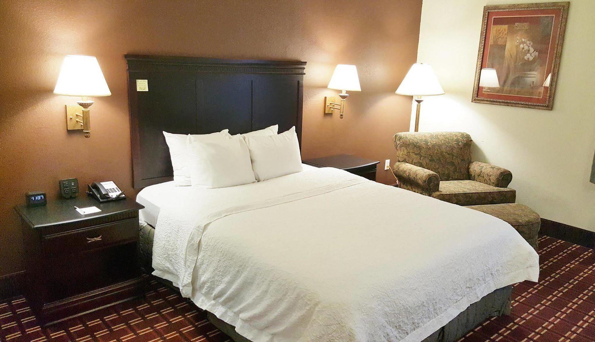 Hampton Inn Kansas City Blue Springs Exterior foto
